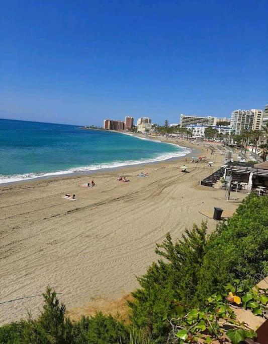 Elegante Alojamiento Con Piscina A 200 M Del Mar. Apartment Benalmadena Bagian luar foto