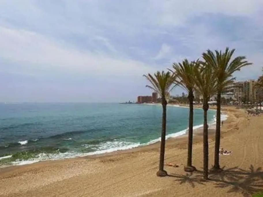 Elegante Alojamiento Con Piscina A 200 M Del Mar. Apartment Benalmadena Bagian luar foto