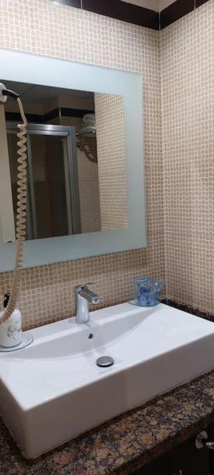 Elegante Alojamiento Con Piscina A 200 M Del Mar. Apartment Benalmadena Bagian luar foto