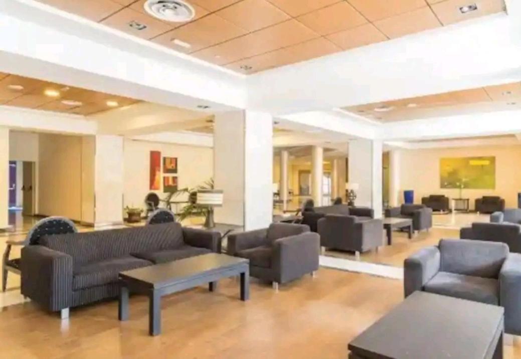 Elegante Alojamiento Con Piscina A 200 M Del Mar. Apartment Benalmadena Bagian luar foto