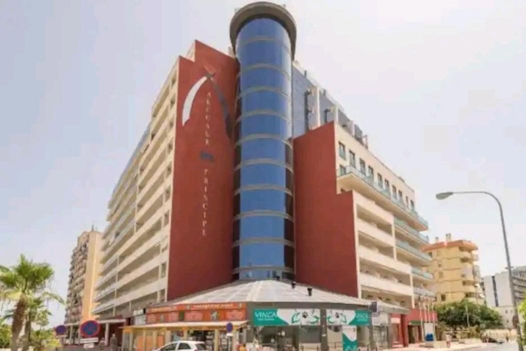 Elegante Alojamiento Con Piscina A 200 M Del Mar. Apartment Benalmadena Bagian luar foto